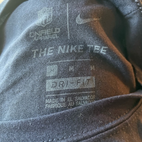 Chicago Bears Nike Dri Fit long sleeve womens M NFL shirt - Picture 8 of 8